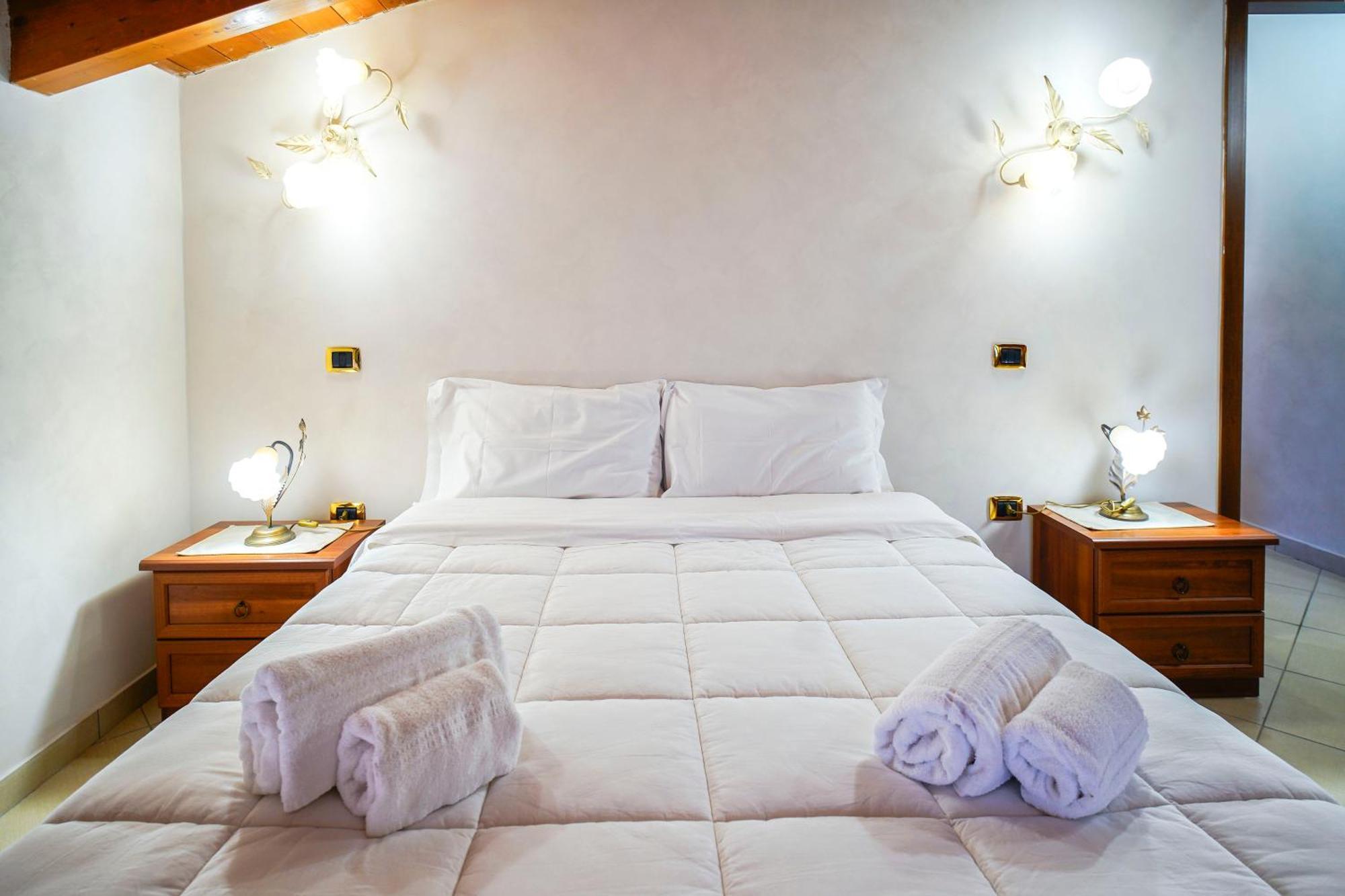 Tenuta Un Posto Al Sole Luxury B&B Rossano Stazione Ngoại thất bức ảnh