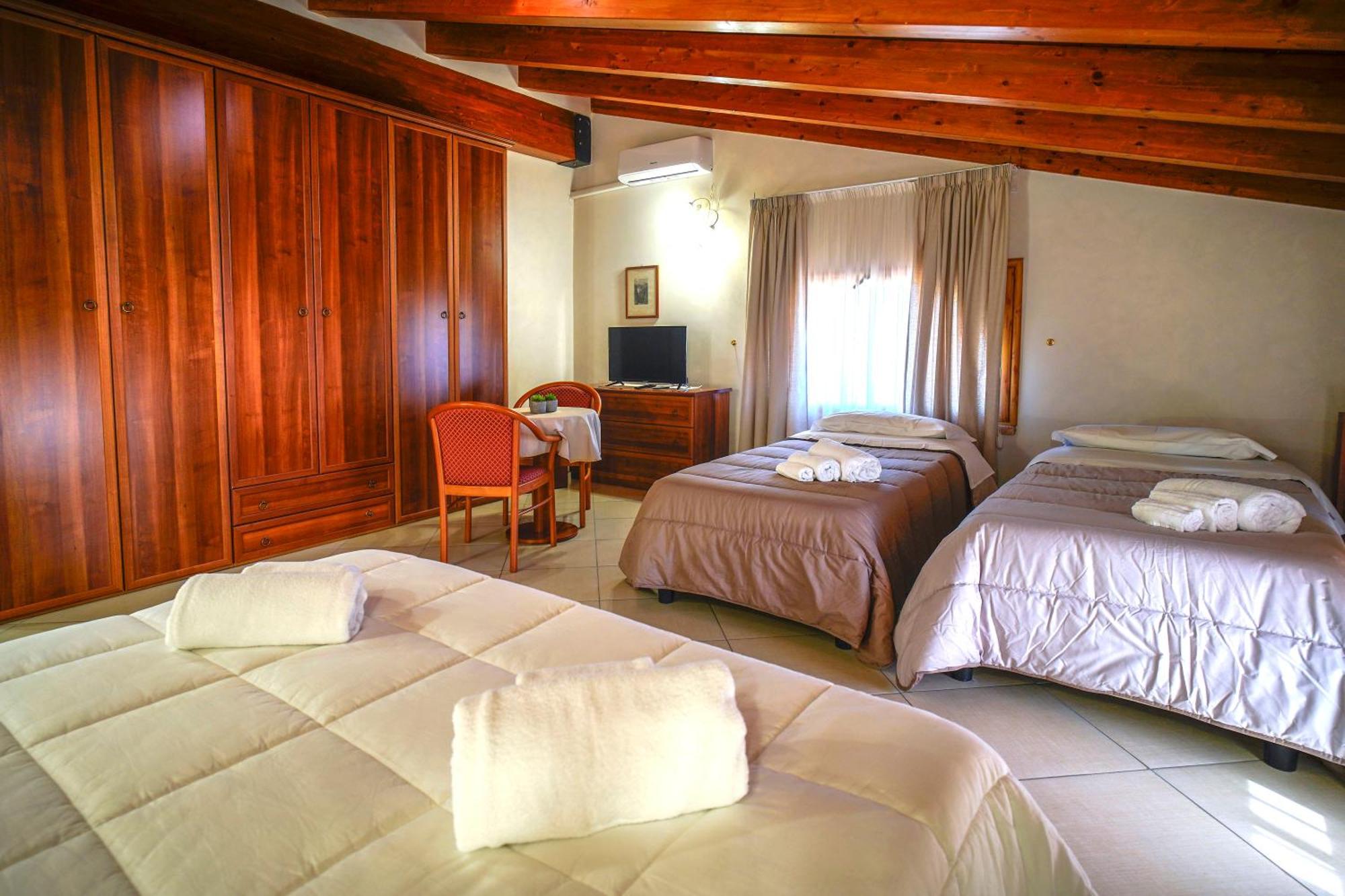 Tenuta Un Posto Al Sole Luxury B&B Rossano Stazione Ngoại thất bức ảnh