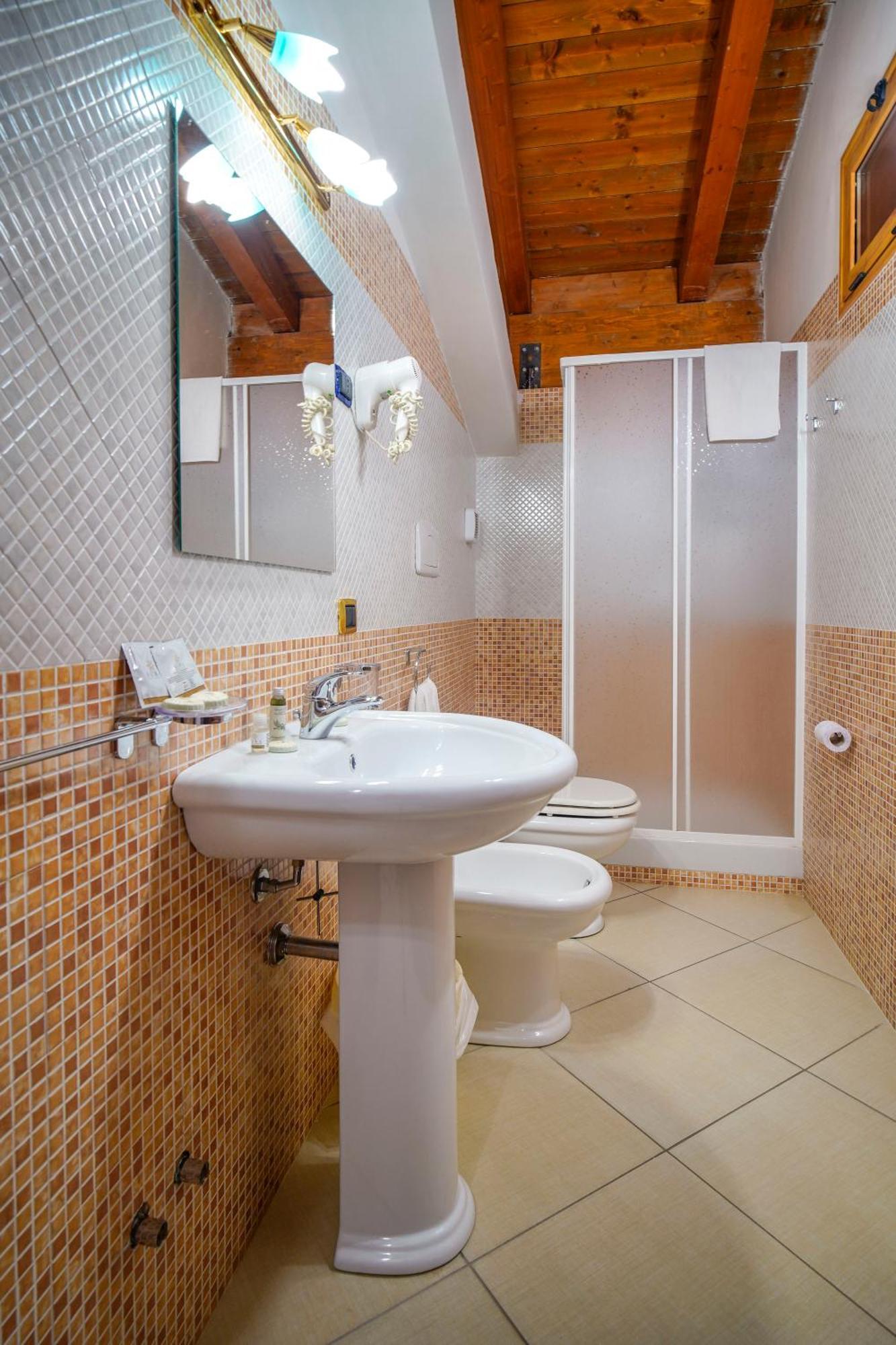 Tenuta Un Posto Al Sole Luxury B&B Rossano Stazione Ngoại thất bức ảnh
